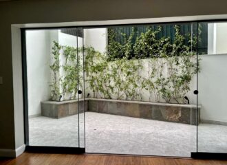 Moderno departamento estreno en 1er piso con terraza frente a parque