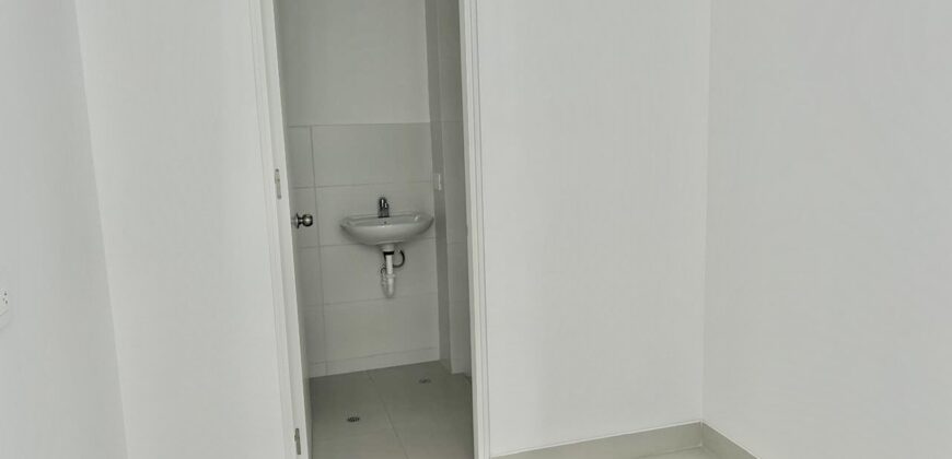 MODERNO DEPARTAMENTO DE ESTRENO CON TERRAZA CERCA A LA HUACA