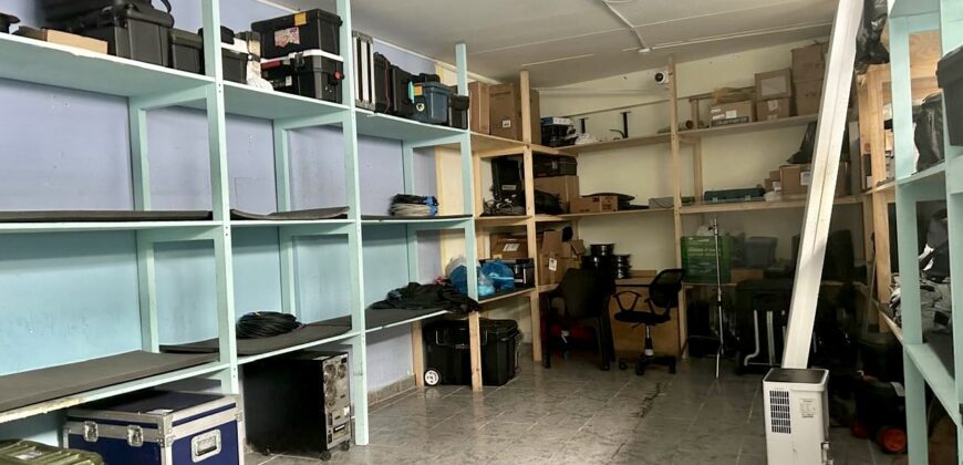 Se alquila excelente Local Comercial en Miraflores super ubicación! con estacionamientos