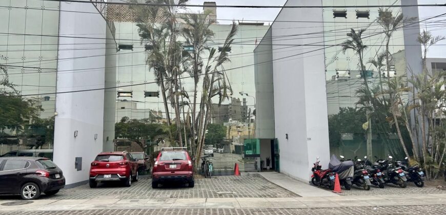 Se alquila excelente Local Comercial en Miraflores super ubicación! con estacionamientos