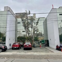 Se alquila excelente Local Comercial en Miraflores super ubicación! con estacionamientos