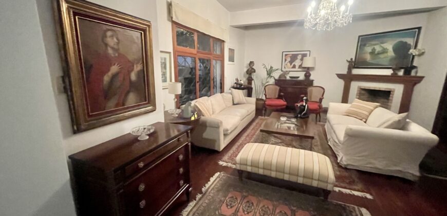 Se Vende Linda Casa en San Isidro con Terraza y Amplio Jardin en Choquehuanca