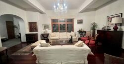 Se Vende Linda Casa en San Isidro con Terraza y Amplio Jardin en Choquehuanca
