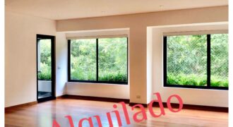 Se alquila moderno departamento frente a exclusivo parque en San Isidro