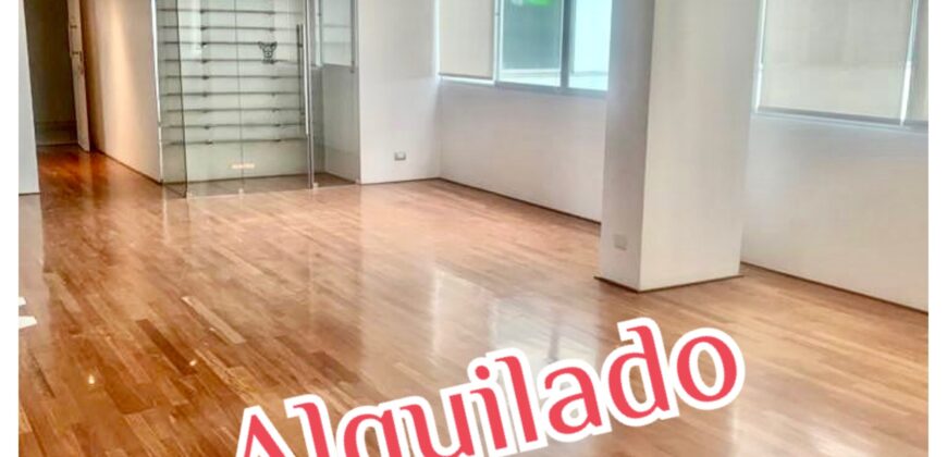 Se alquila moderno departamento remodelado con linda vista al Golf