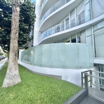 Se vende moderno dpto en San Isidro Arq. Fort Brescia a solo pasos del Golf