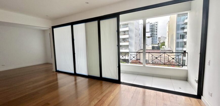 Se vende moderno departamento estreno con terraza en San isidro