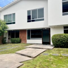 Se vende/alquila casa ideal para oficinas o proyecto inmobiliario en Corpac San Isidro