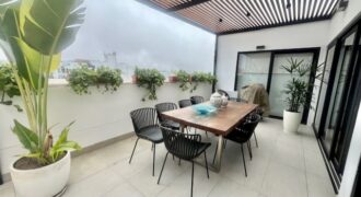 Se vende moderno Penthpuse frente a parque con terraza en Lord Cochrane