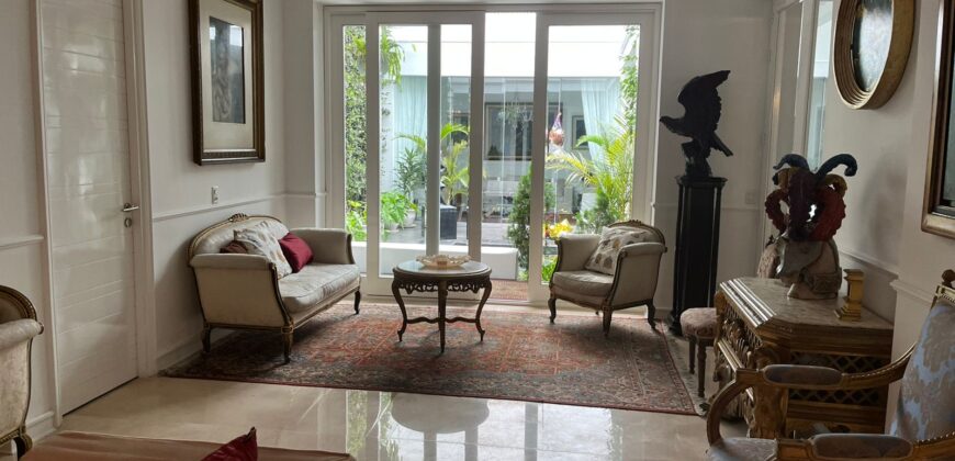Se vende espectacular casa estilo unico en San Isidro con linda terraza
