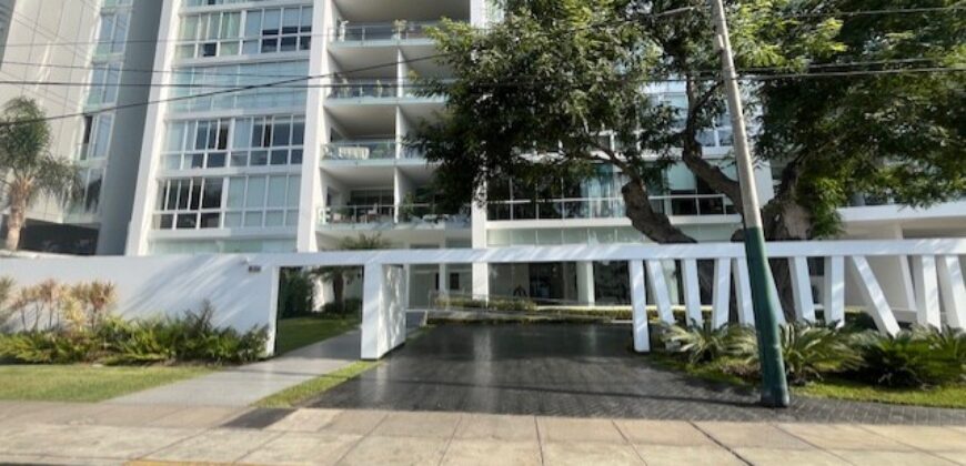 Se vende espectacular departamento con linda vista al Golf en San Gabriel Edifico Ciurlizza