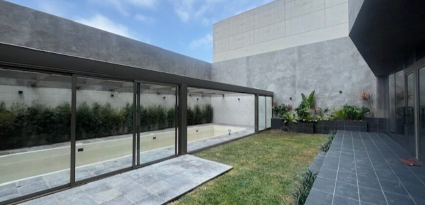 MODERNO PROYECTO DE DEPARTAMENTOS FRENTE AL GOLF EN SAN ISIDRO