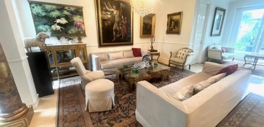 Se vende espectacular casa estilo unico en San Isidro con linda terraza