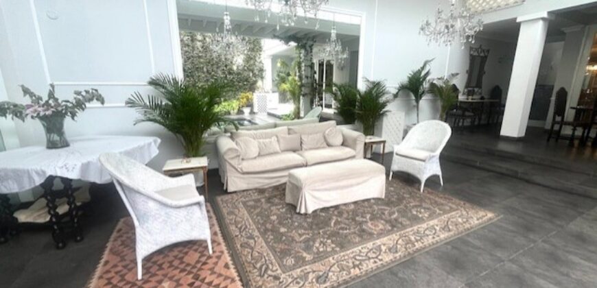 Se vende espectacular casa estilo unico en San Isidro con linda terraza