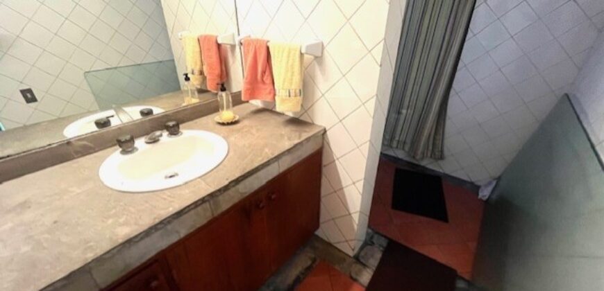 Se vende linda casa en San isidro con terraza jardin pisicna y area de bbq