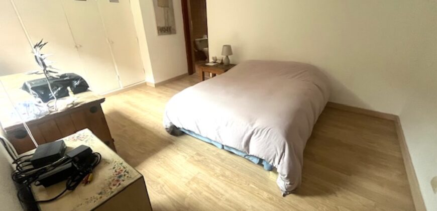 Se vende linda casa en San isidro con terraza jardin pisicna y area de bbq