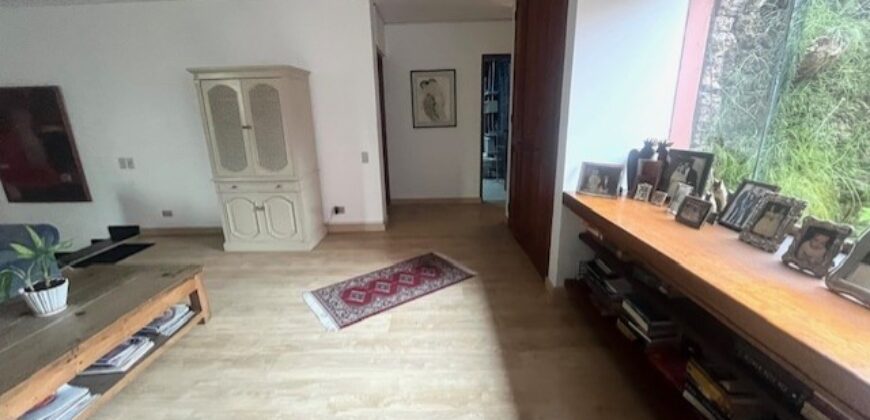 Se vende linda casa en San isidro con terraza jardin pisicna y area de bbq