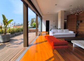 Venta de Moderno Penthouse en Av El Rosario San Isidro