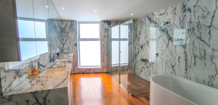 Venta de Moderno Penthouse en Av El Rosario San Isidro