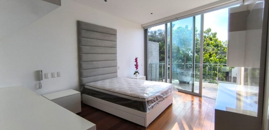 Venta de Moderno Penthouse en Av El Rosario San Isidro