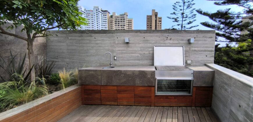 Venta de Moderno Penthouse en Av El Rosario San Isidro
