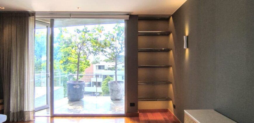 Venta de Moderno Penthouse en Av El Rosario San Isidro
