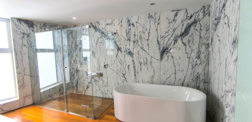 Venta de Moderno Penthouse en Av El Rosario San Isidro