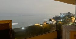 Se vende lindo dpto con espectacular vista al mar en Malecon de la Reserva