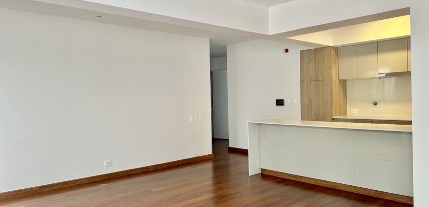 Venta departamento de estreno en San Isidro 1er piso