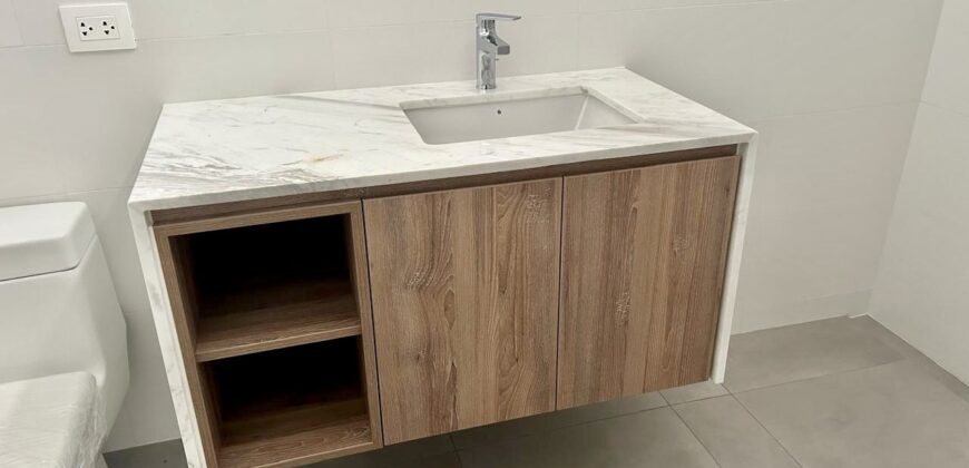 Venta departamento de estreno en San Isidro 1er piso